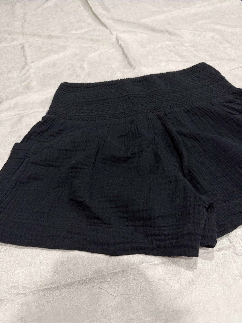 Anthropologie Black Gauze Smocked Waist Boho Beach Shorts XS - Picture 4 of 9
